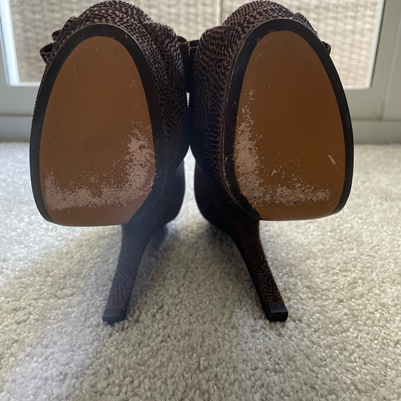 Fendi Brown Deco Textured Suede Peep Toe Bow Platform Pumps Size 37.5 - Picture 6 of 7